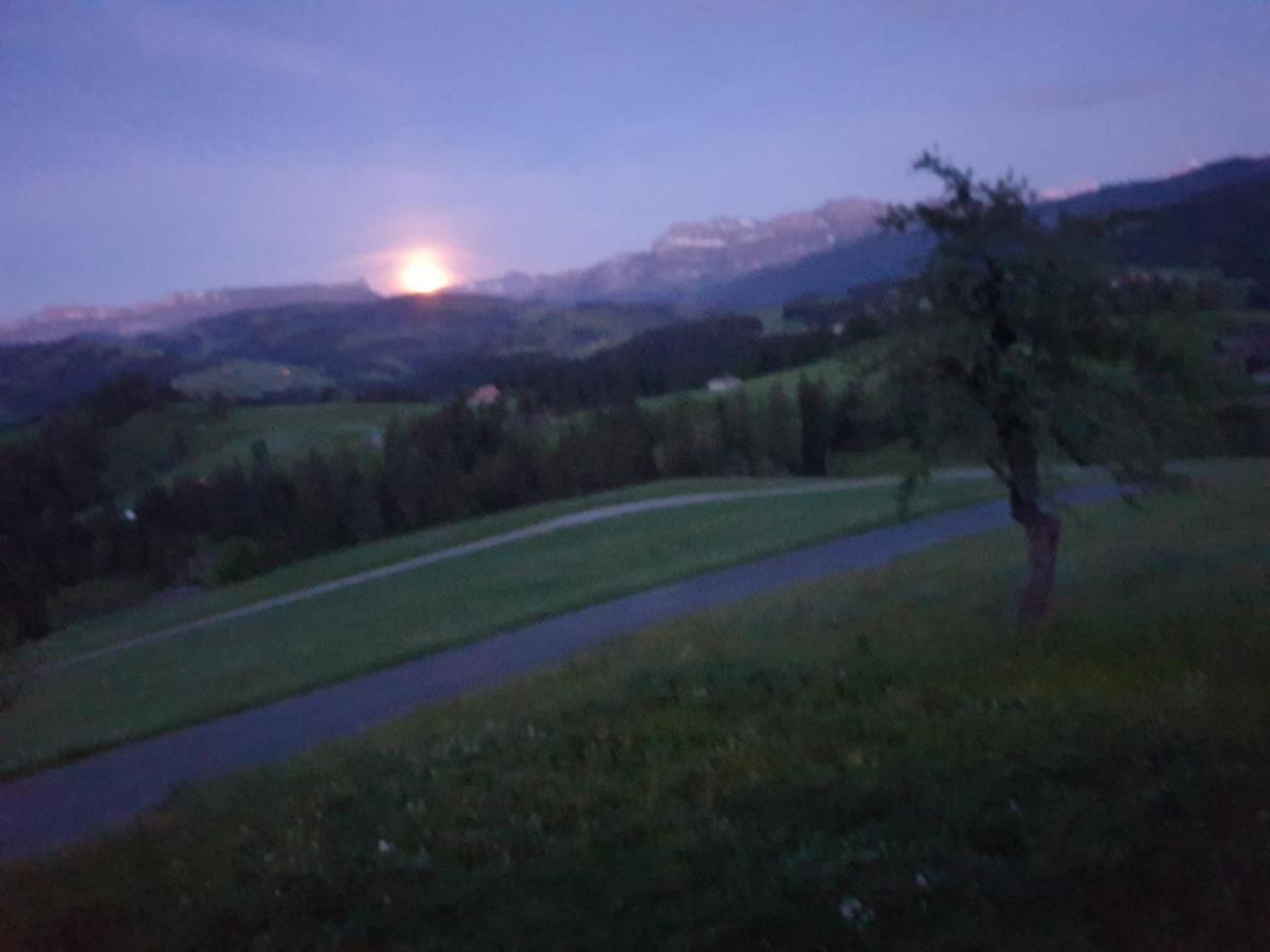 B&B Kraettli Eggiwil 外观 照片